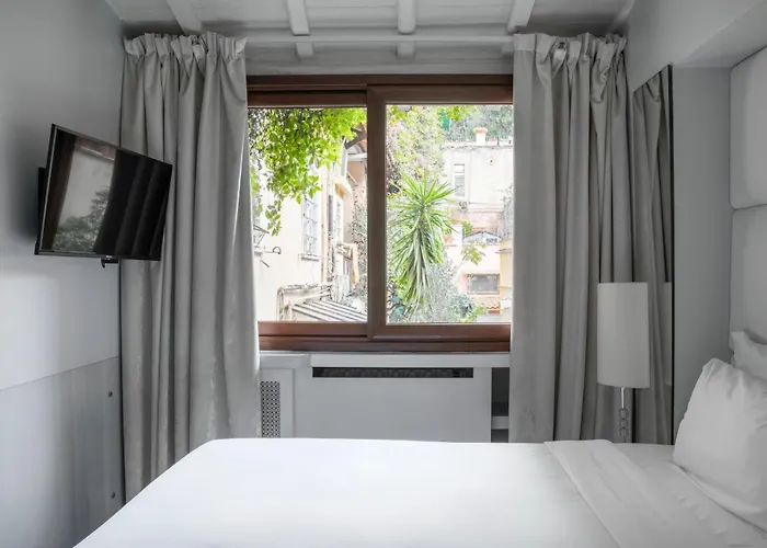 Bdb Margutta Pensión 4*