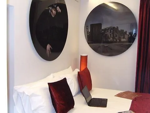 Bdb Margutta Pensión 4*